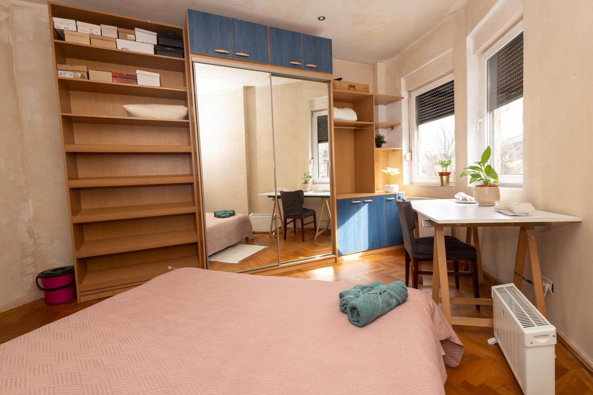 Shared Retro Vintage Luxury Apartment Бухарест Экстерьер фото