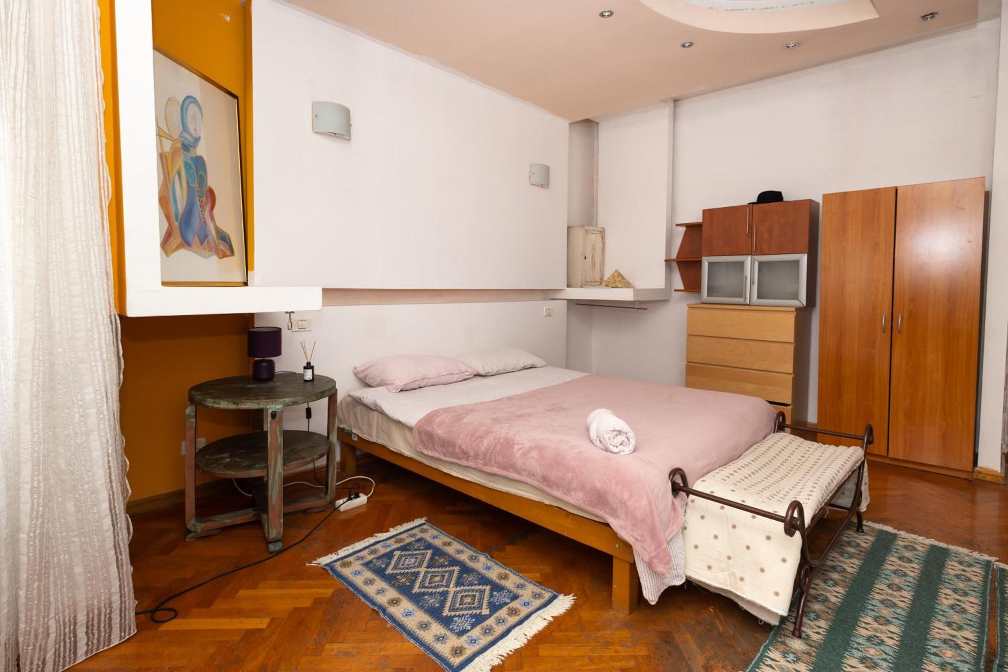 Shared Retro Vintage Luxury Apartment Бухарест Экстерьер фото