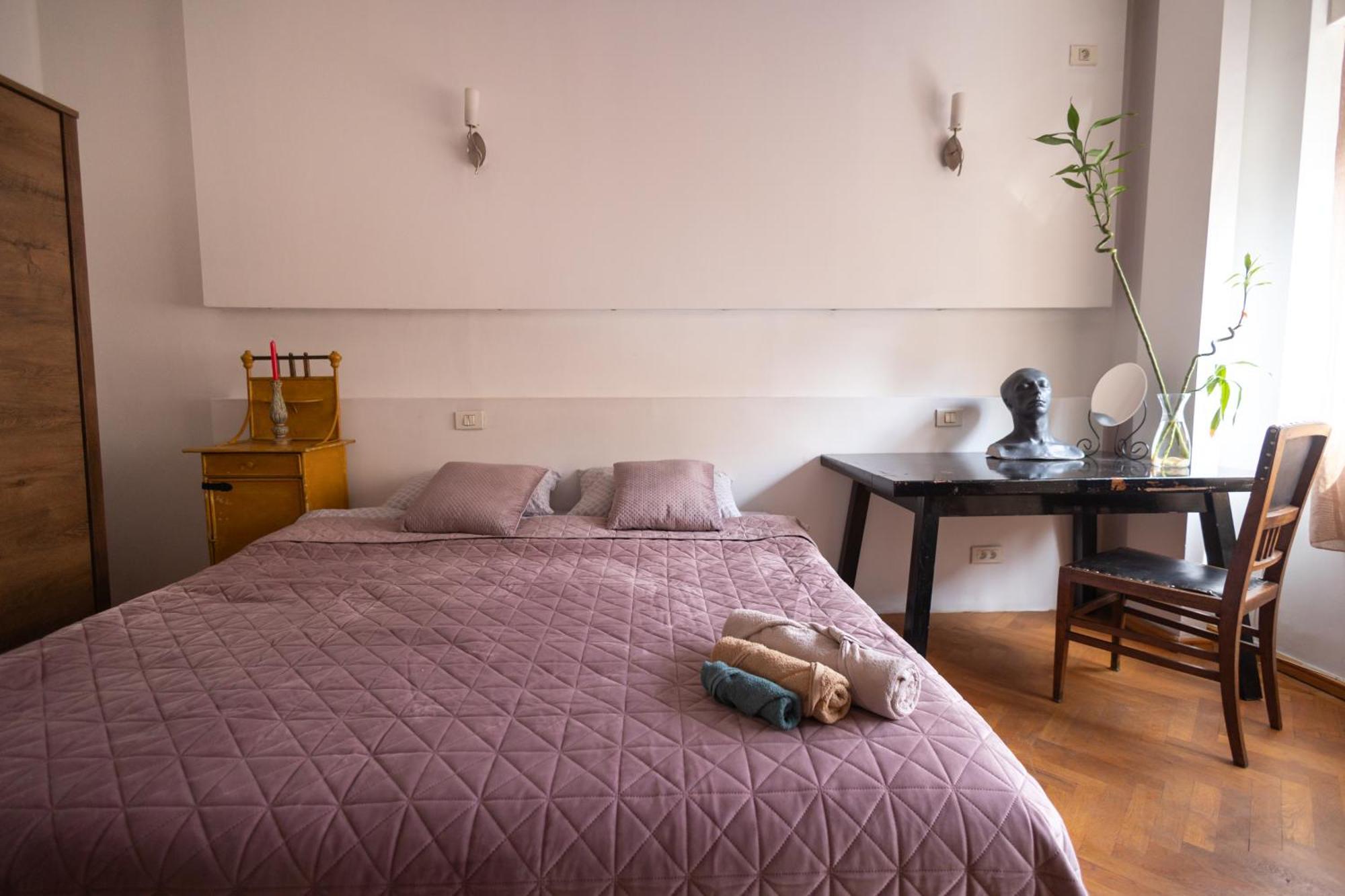 Shared Retro Vintage Luxury Apartment Бухарест Экстерьер фото