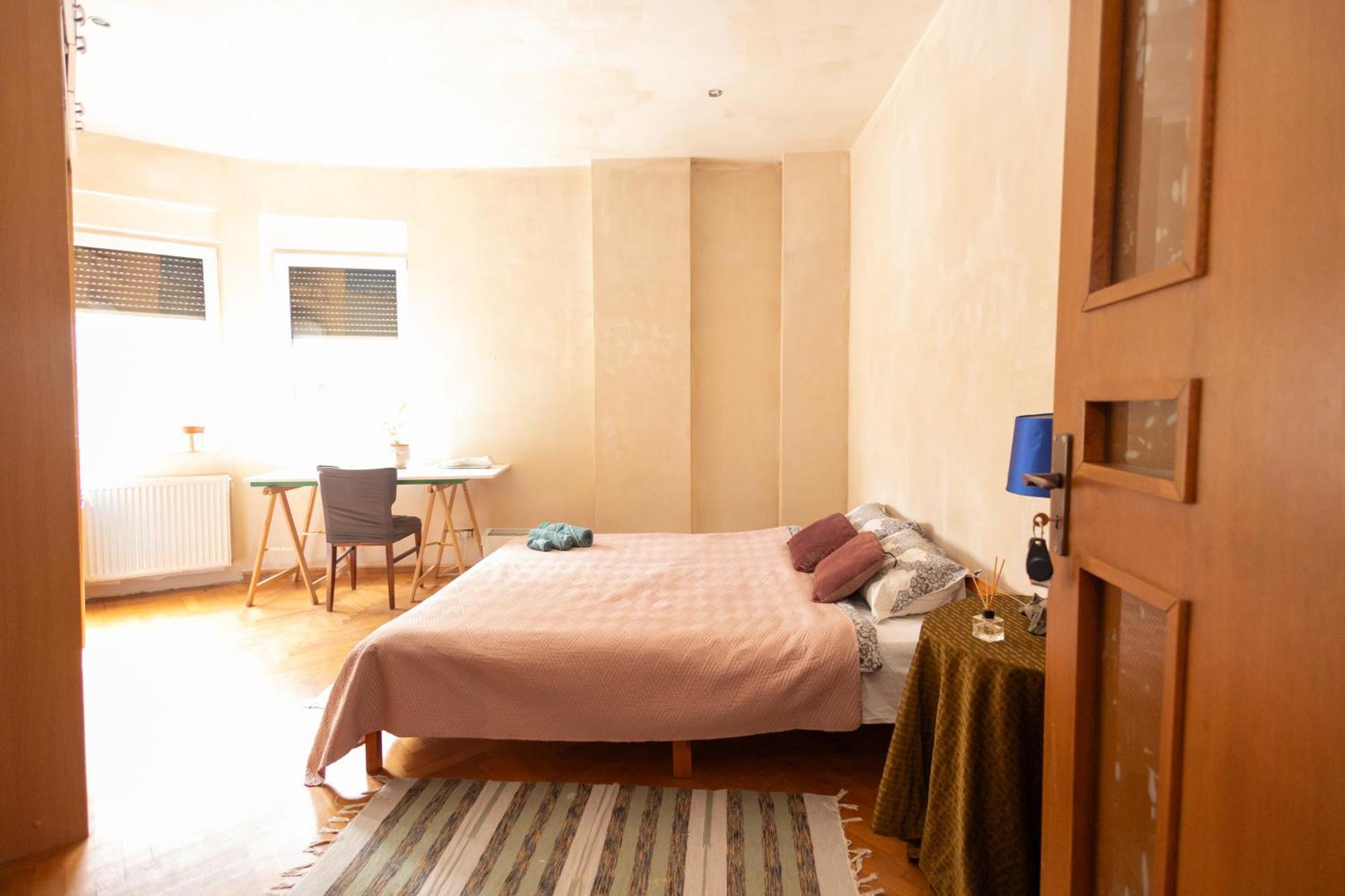 Shared Retro Vintage Luxury Apartment Бухарест Экстерьер фото
